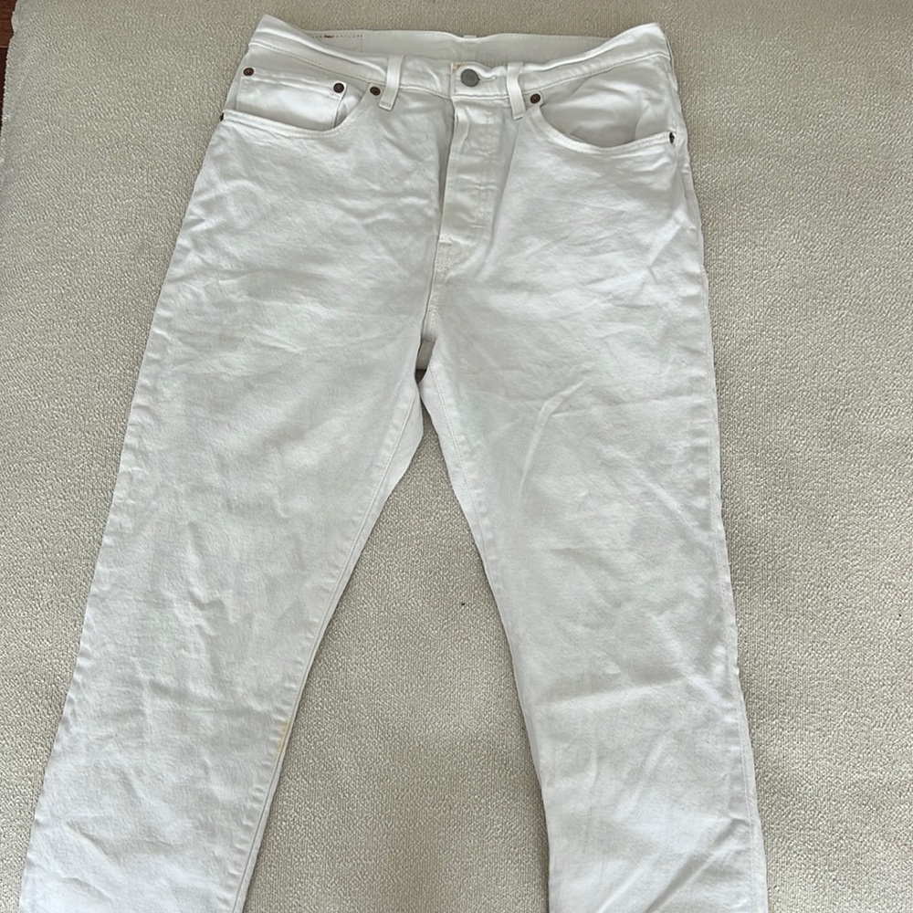 Women’s Levi cropped 501